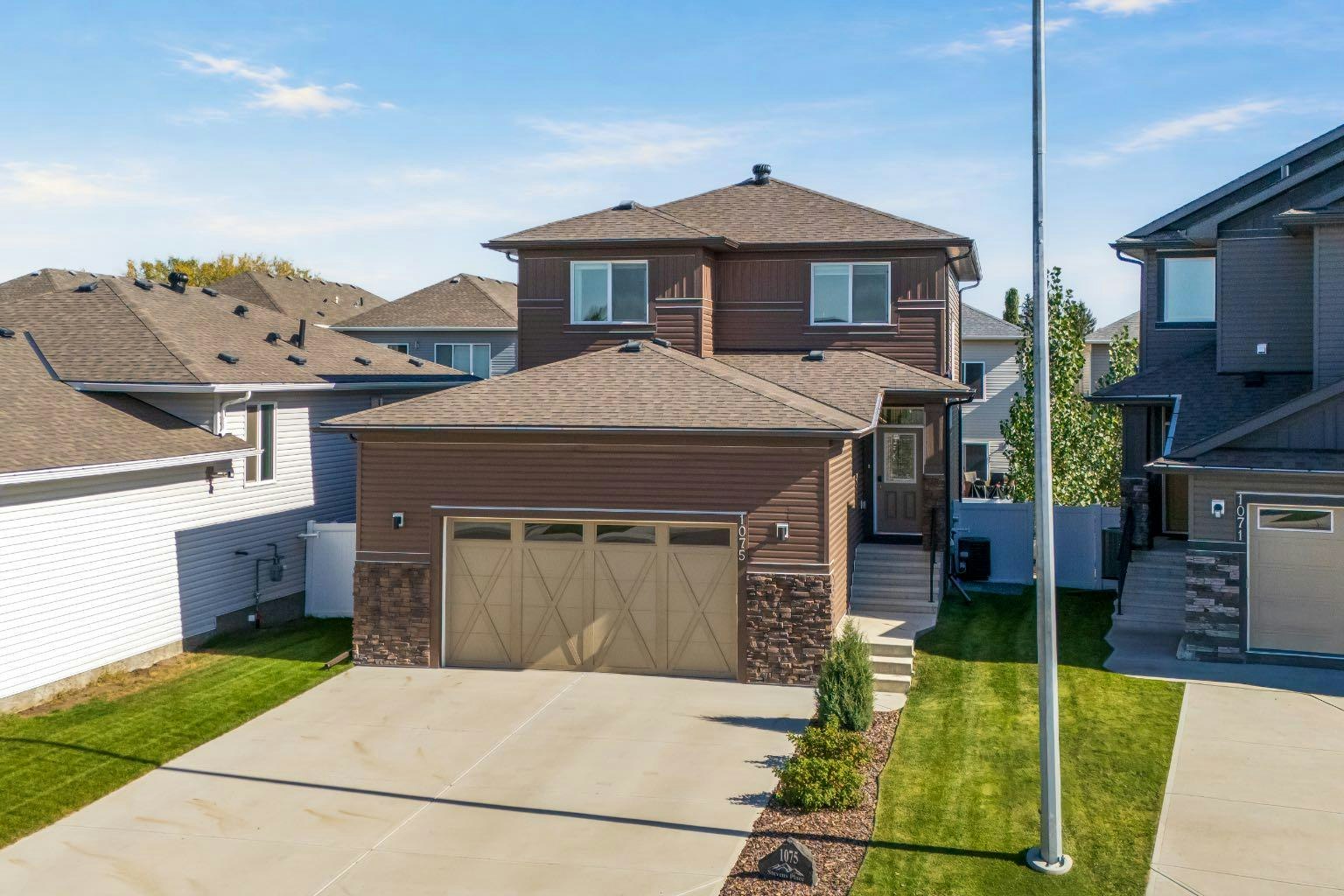 1075 Stevens Place, Crossfield, AB, T0M 0S0