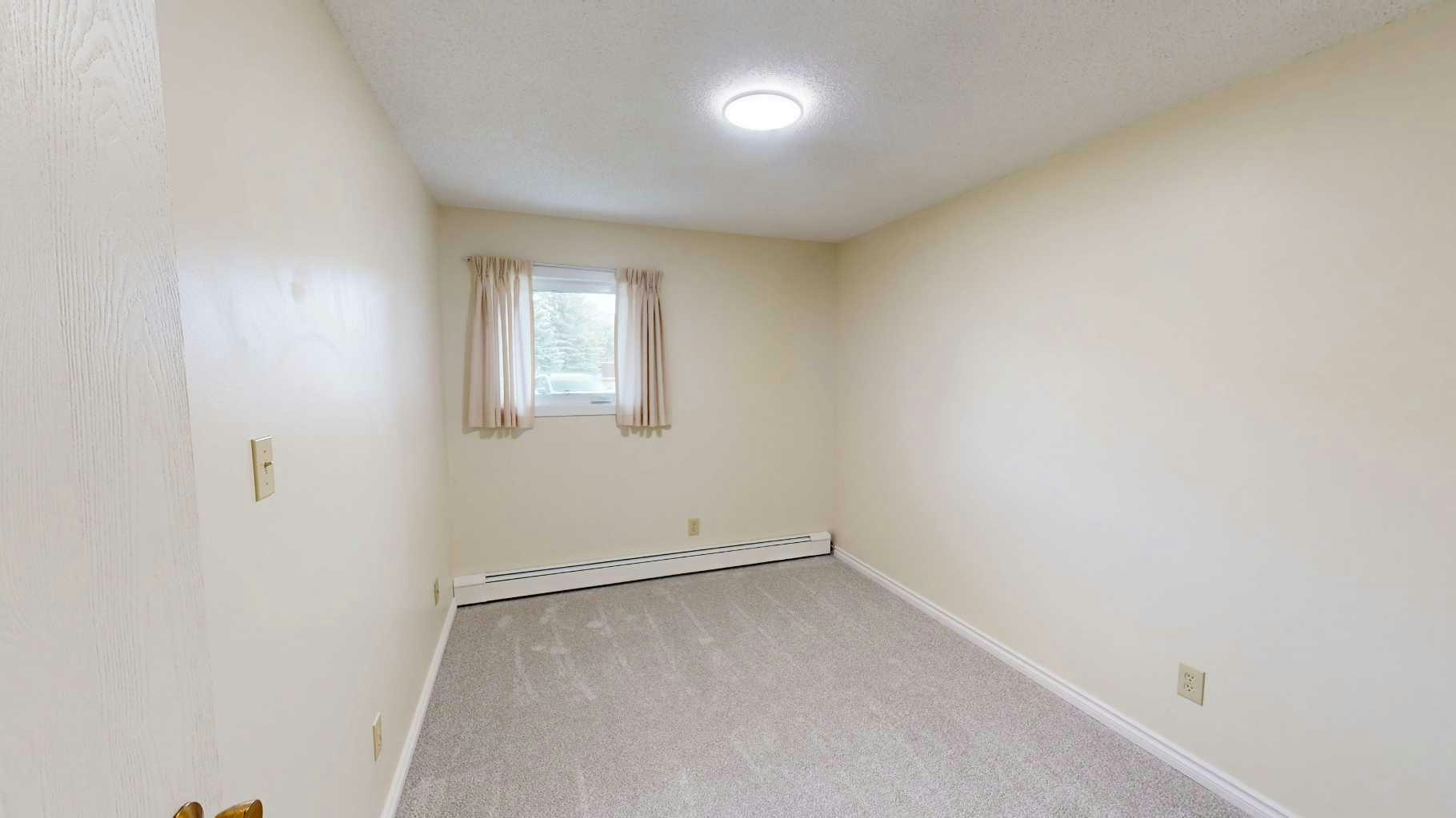 107-405 Columbia Boulevard W, Lethbridge, AB, T1K 5R8 - 16