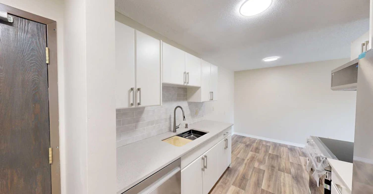 107-405 Columbia Boulevard W, Lethbridge, AB, T1K 5R8 - 8