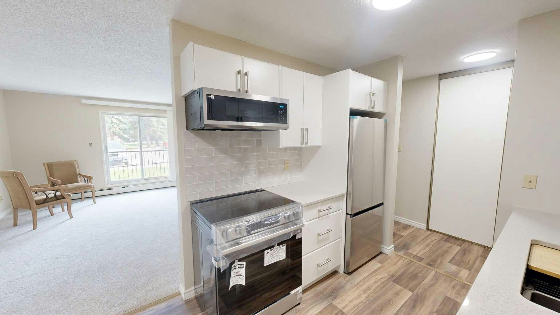 107-405 Columbia Boulevard W, Lethbridge, AB, T1K 5R8 - 5