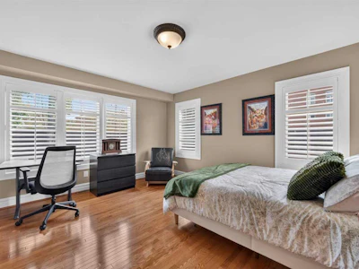 800 8 Street SE - 4