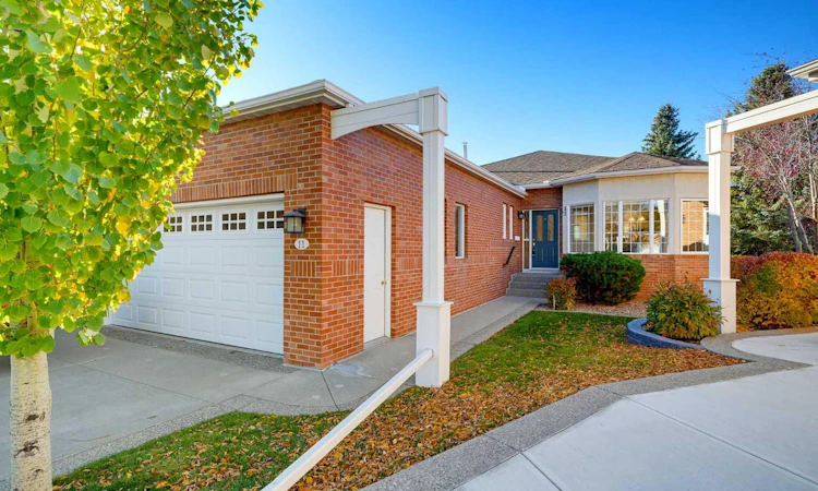 11 Prominence Point SW