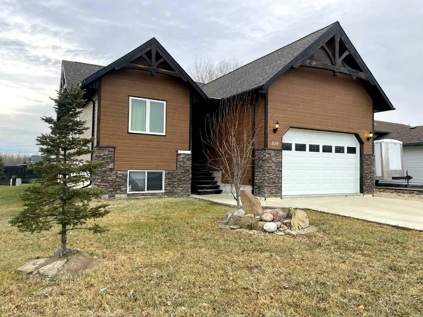 810 7 Ave, Fox Creek, AB, T0H 1P0