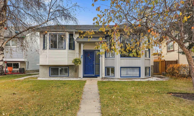 16 Mckenna Place SE