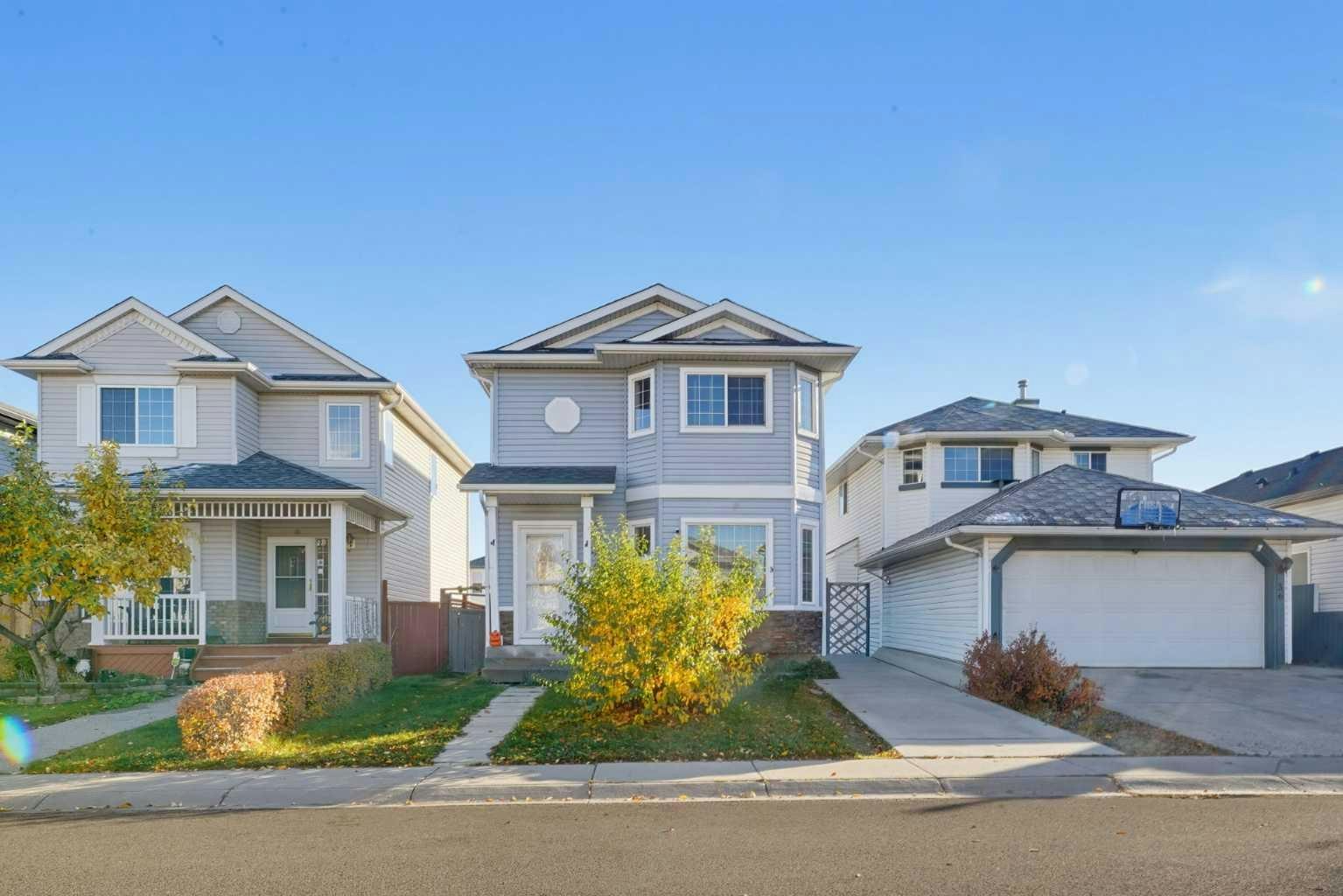 32 Los Alamos Crescent NE, Calgary, AB, T1Y 7E8