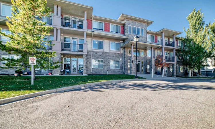 106-76 Panatella Road NW