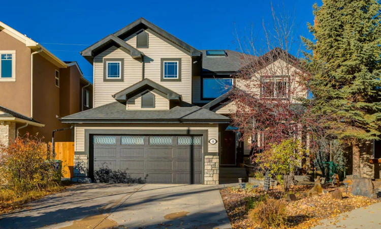 48 Valley Crest Gardens NW
