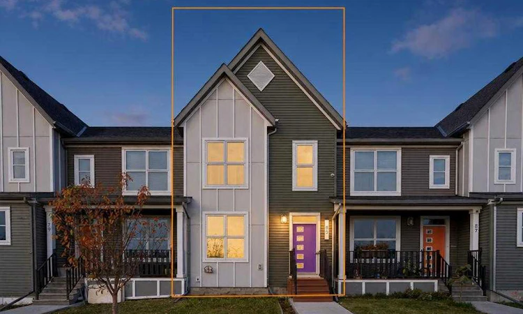83 Savanna Park NE