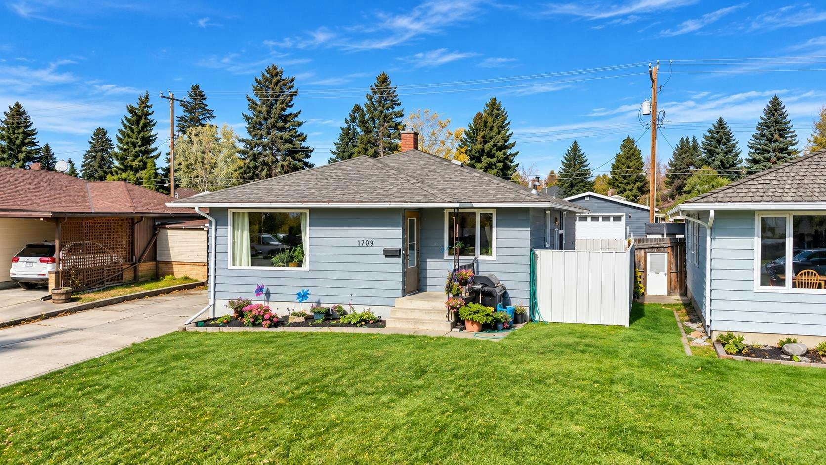1709 15 Avenue S, Lethbridge, AB, T1K 0W8