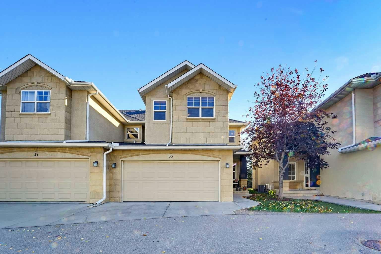 39 #35 Strathlea Common Sw, Calgary, AB, T3H 5P8