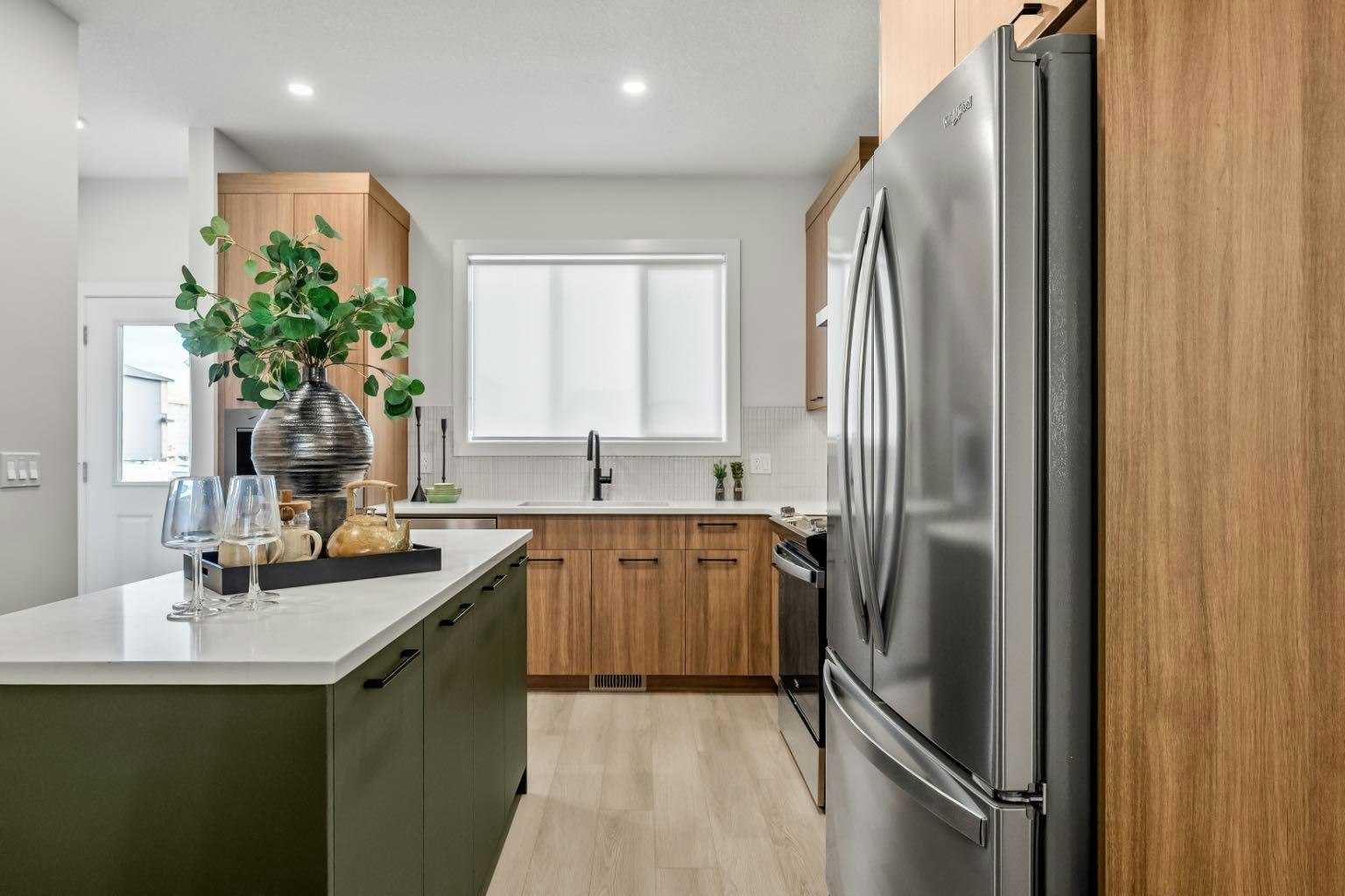 21522 Sheriff King Street SW, Calgary, AB, T2X 6R8