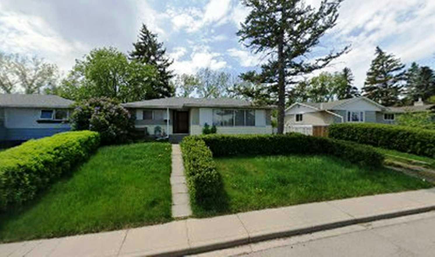 4431 Greenview Drive NE, Calgary, AB, T2E 5R3