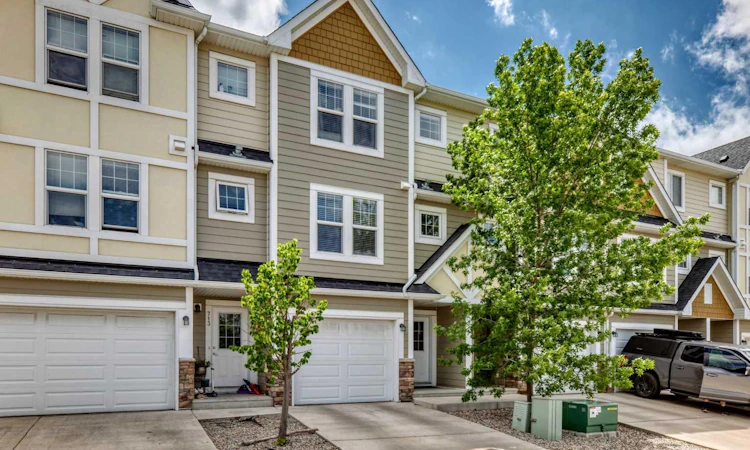 711 Auburn Bay Circle SE
