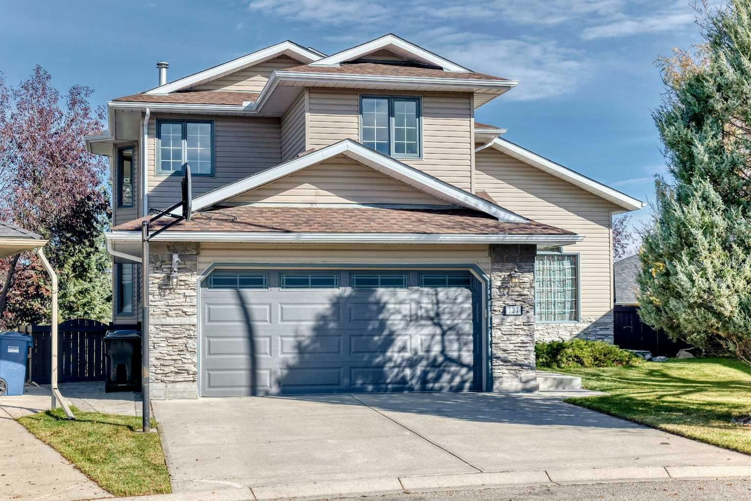 127 Edgebrook Circle NW, Calgary, AB, T3A 5A4