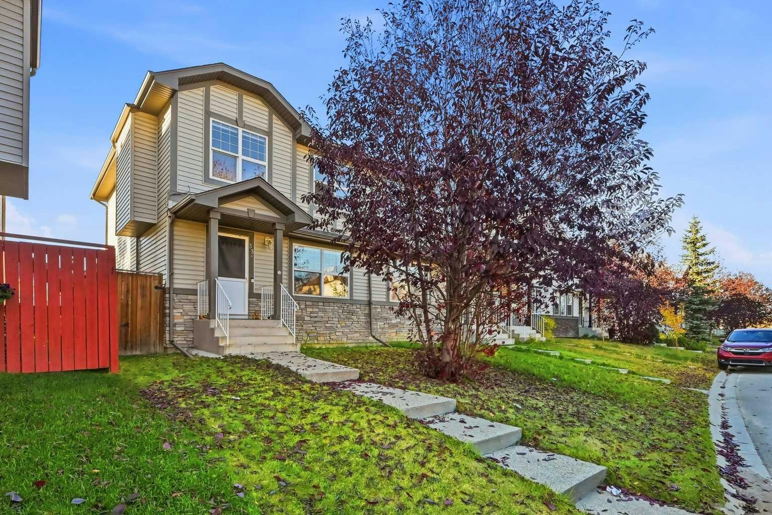 33 Saddlebrook Common NE, Calgary, AB, T3J 0K1