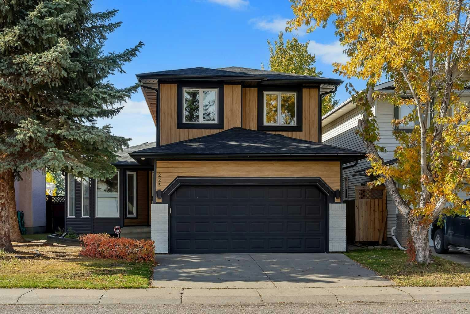 225 Riverwood Close SE, Calgary, AB, T2C 3Z4