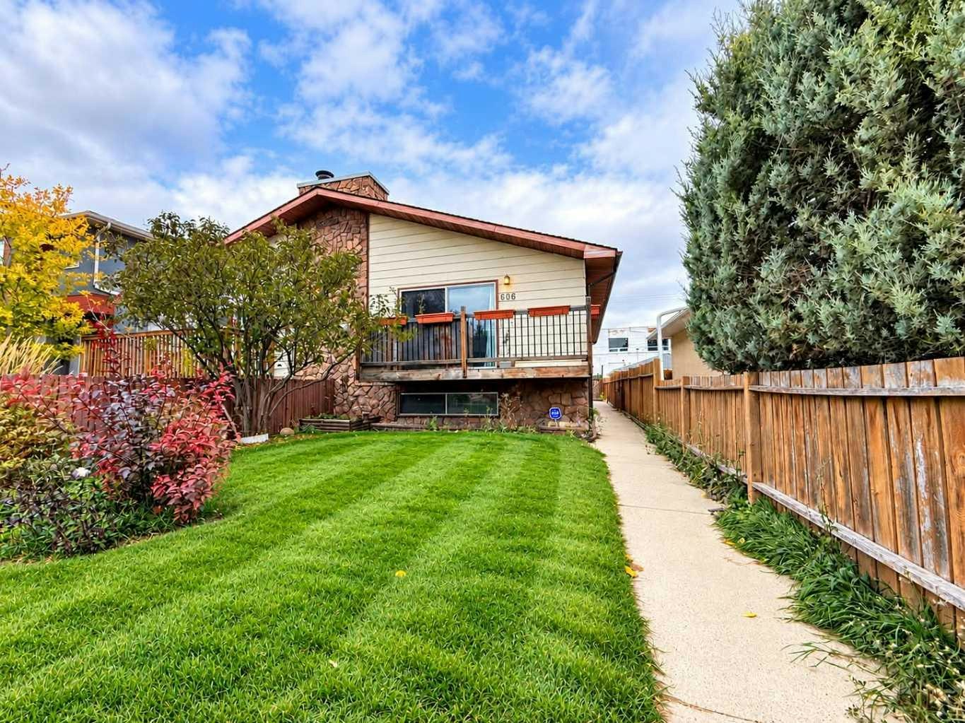606 34 Avenue NE, Calgary, AB, T2E 2K2