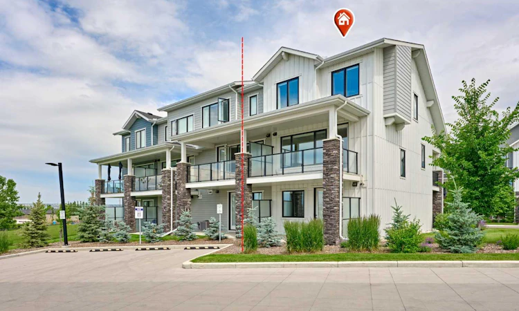 102 Crestridge Common SW