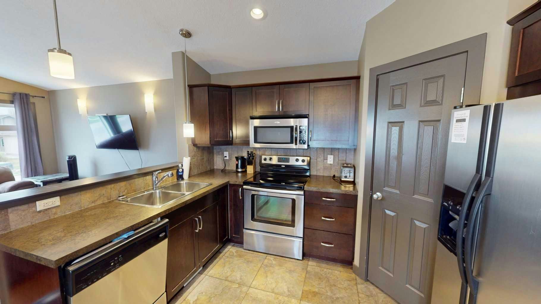 B-7022 90 Street, Grande Prairie, AB, T8X 0C1 - 6