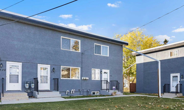 221-2211 19 Street NE
