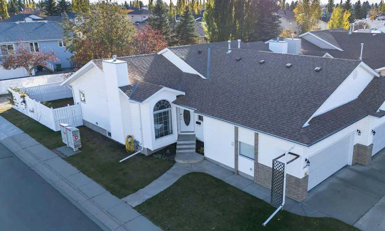 142 Doran Crescent