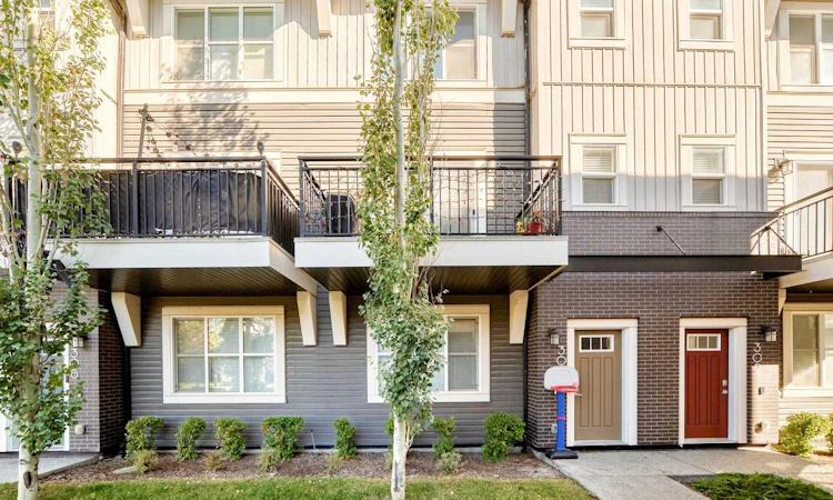 304-72 Cornerstone Manor NE