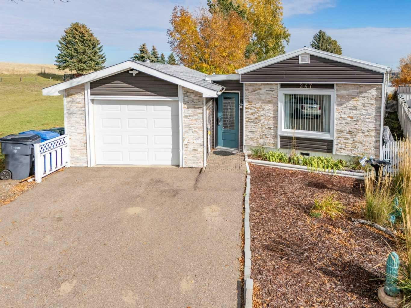 247 Fleet Street SW, Medicine Hat, AB, T1A 7Z4