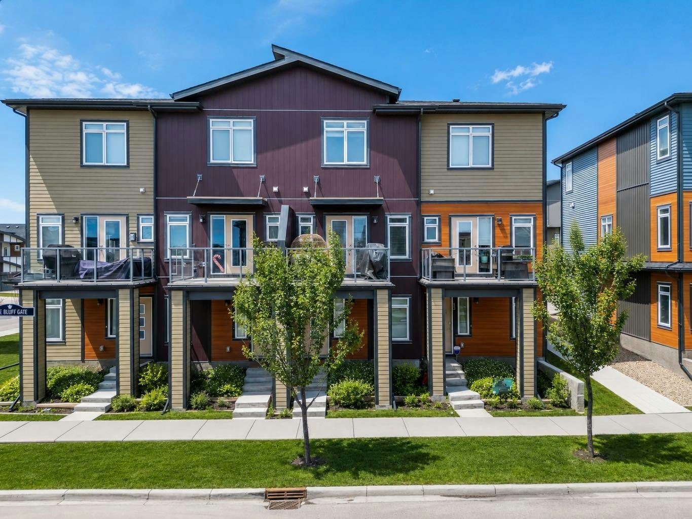 11 Sage Bluff Gate NW, Calgary, AB, T3R 1T5