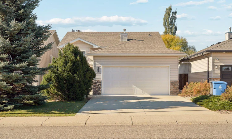 246 Fairmont Boulevard S