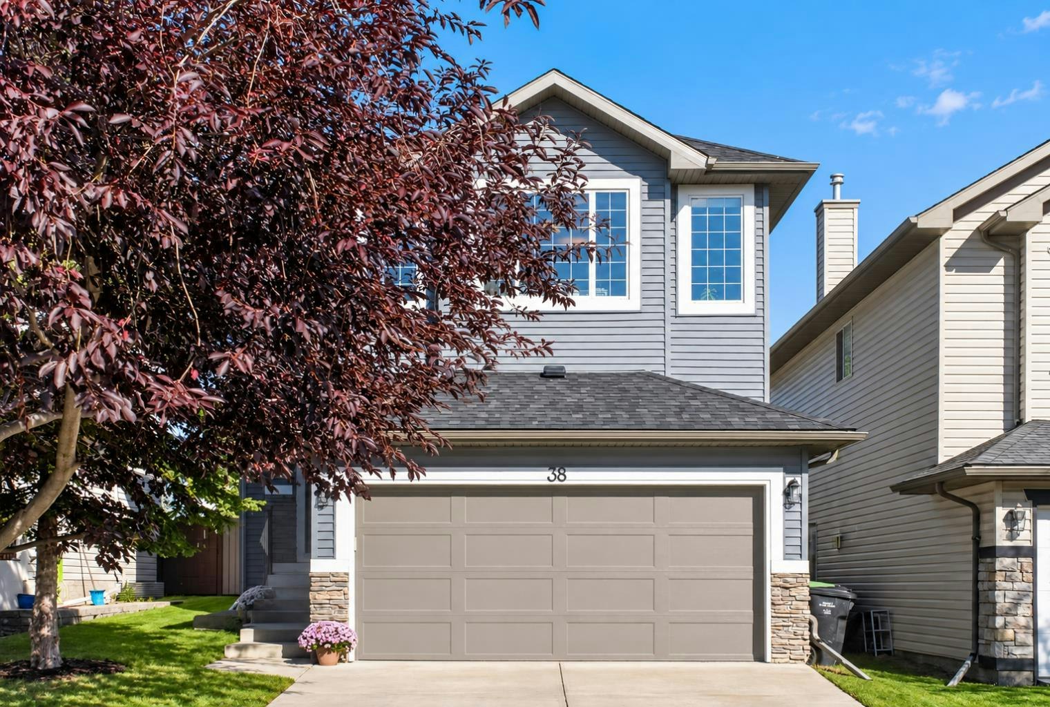 38 Somerside Crescent SW, Calgary, AB, T2Y 4G8