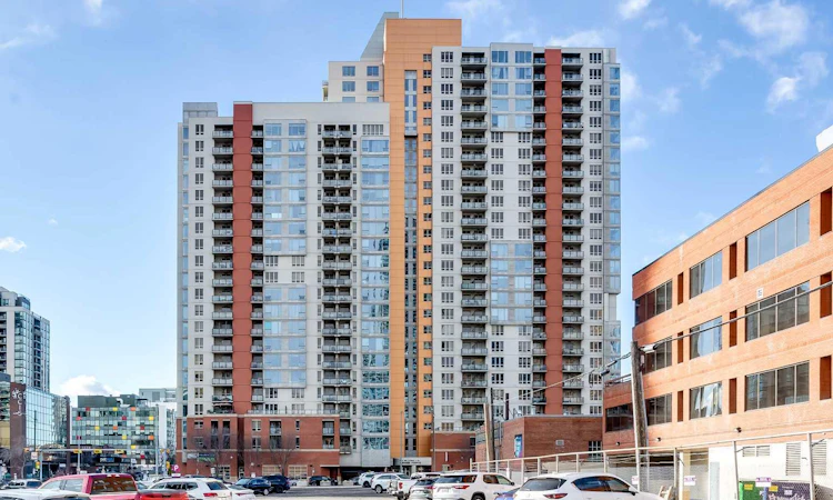 2311-1053 10 Street SW