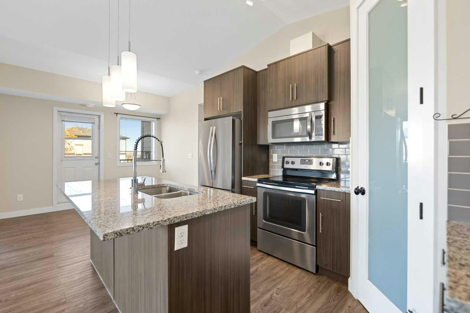 1921-2461 Baysprings Link SW, Airdrie, AB, T4B 4C6