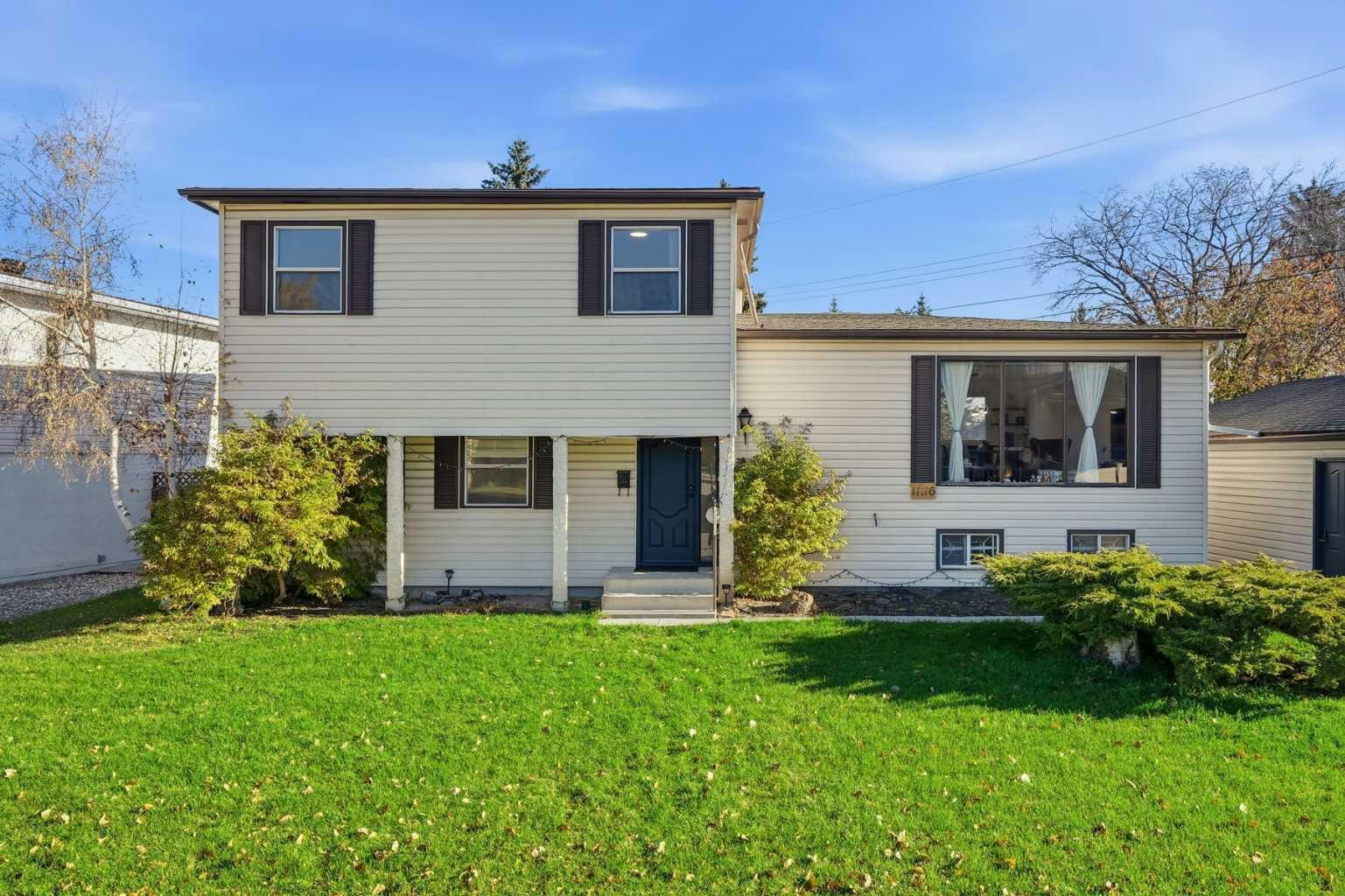 11116 Southdale Road SW, Calgary, AB, T2W 0X4