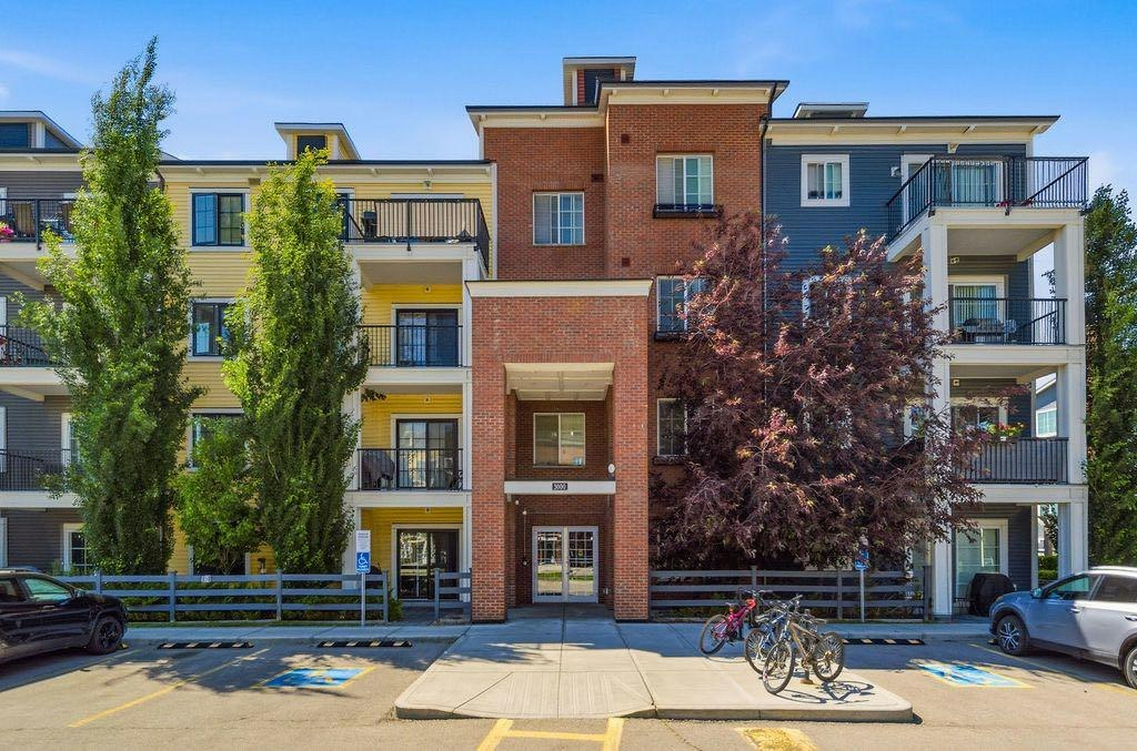 3209-99 Copperstone Park SE, Calgary, AB, T2Z 5C9