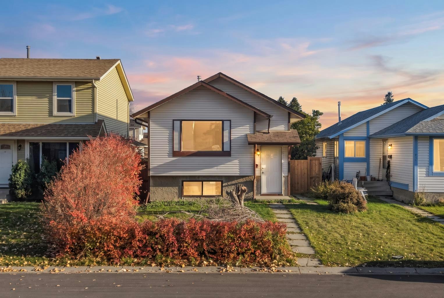96 Abalone Crescent NE, Calgary, AB, T2A 6X8