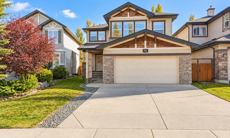 51 Chapalina Terrace SE