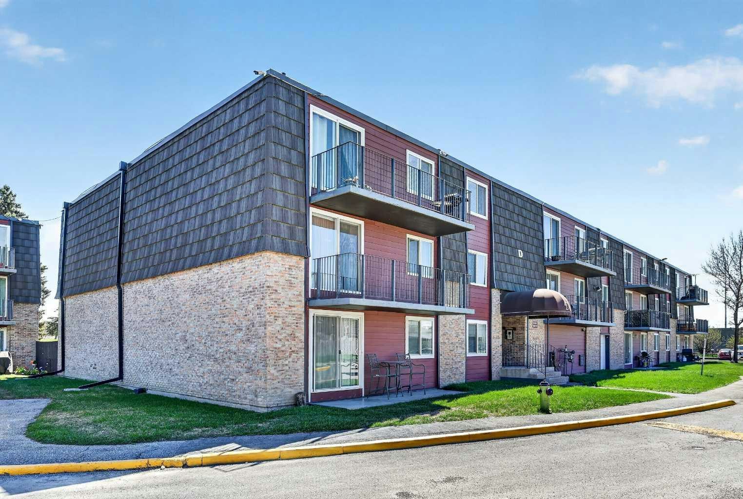11D-80 Galbraith Drive SW, Calgary, AB, T3E 3H2