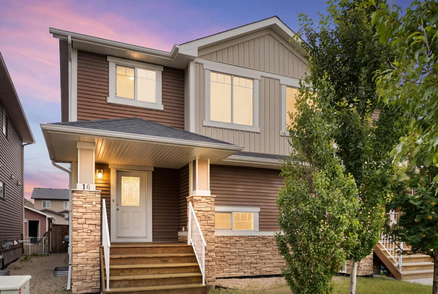 16 Fireside Way, Cochrane, AB, T4C 0R1