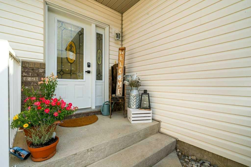 316 Washington Way SE, Medicine Hat, AB, T1A 8V2