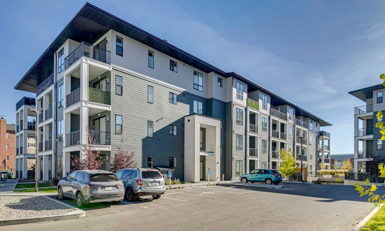 2101-740 Legacy Village Road SE