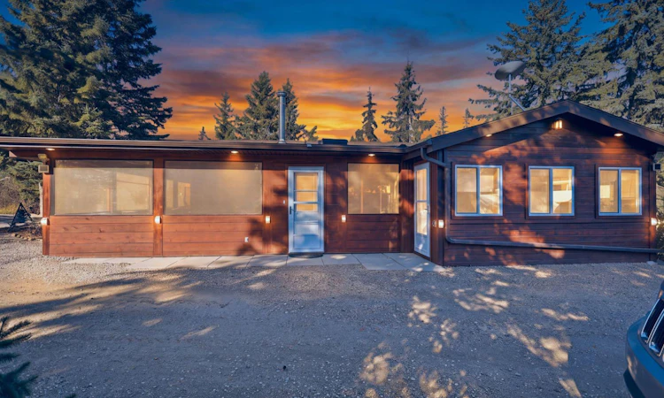 300-35102 Range Road 24