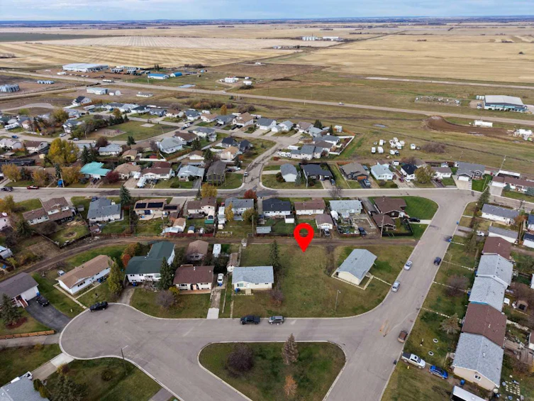 44 Mcalpine Crecent, Spirit River, AB, T0H 3G0 - 3