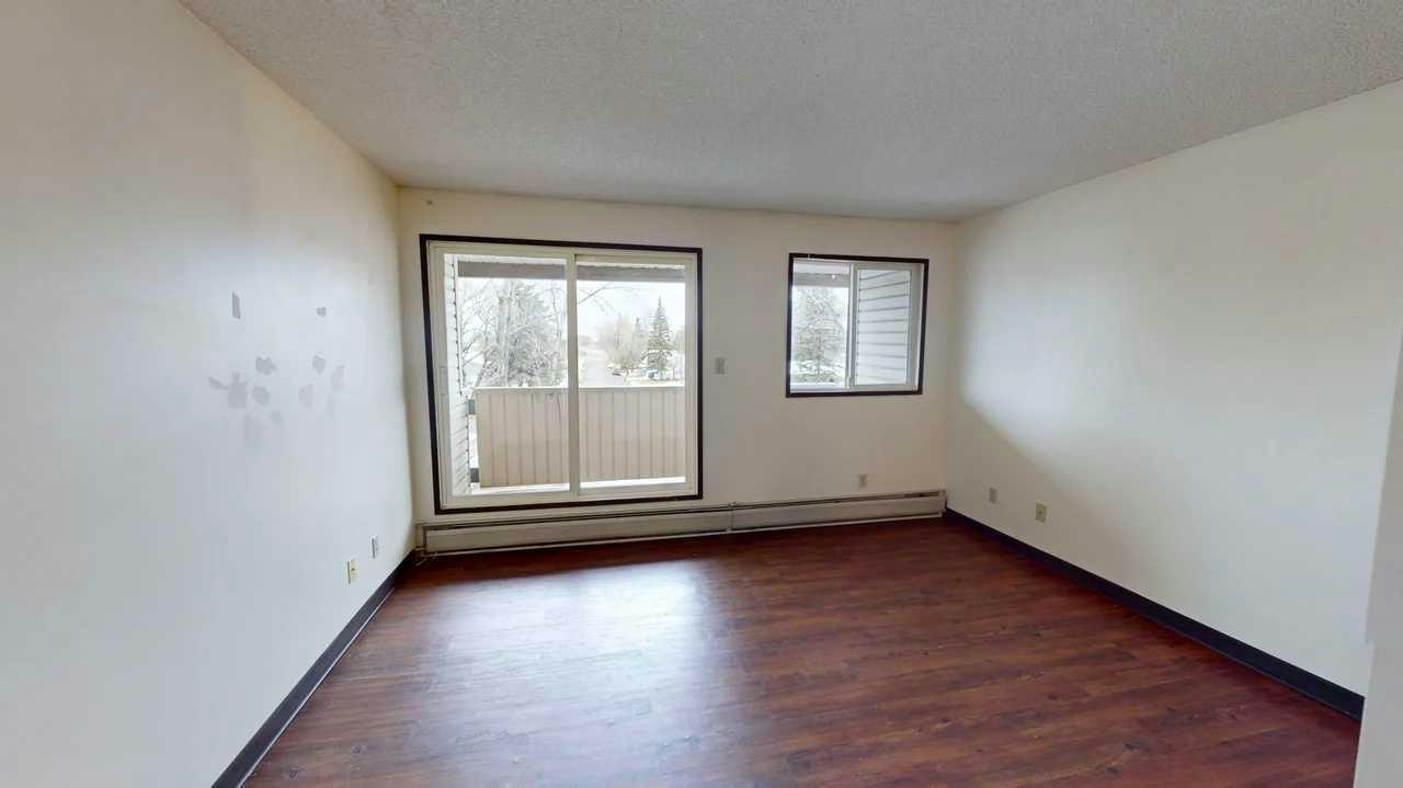302-5117 44 Street, High Prairie, AB, T0G 1E0 - 5