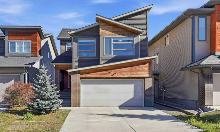 252 Walden Heights SE