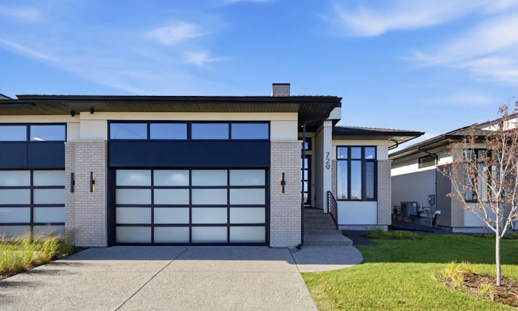 729 Serenity Bend