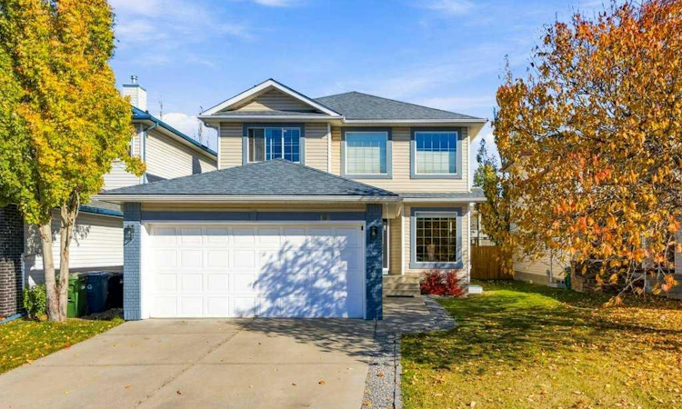 128 Douglas Ridge Close SE