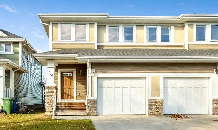 126 River Heights Crescent