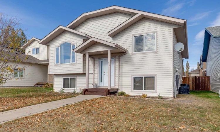 51 Plumtree Crescent