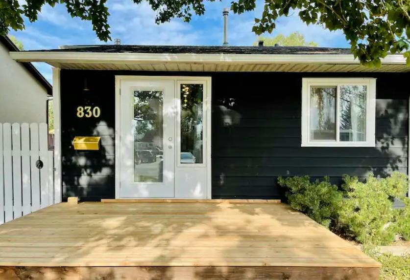 830 Columbia Boulevard W, Lethbridge, AB, T1K 5A5