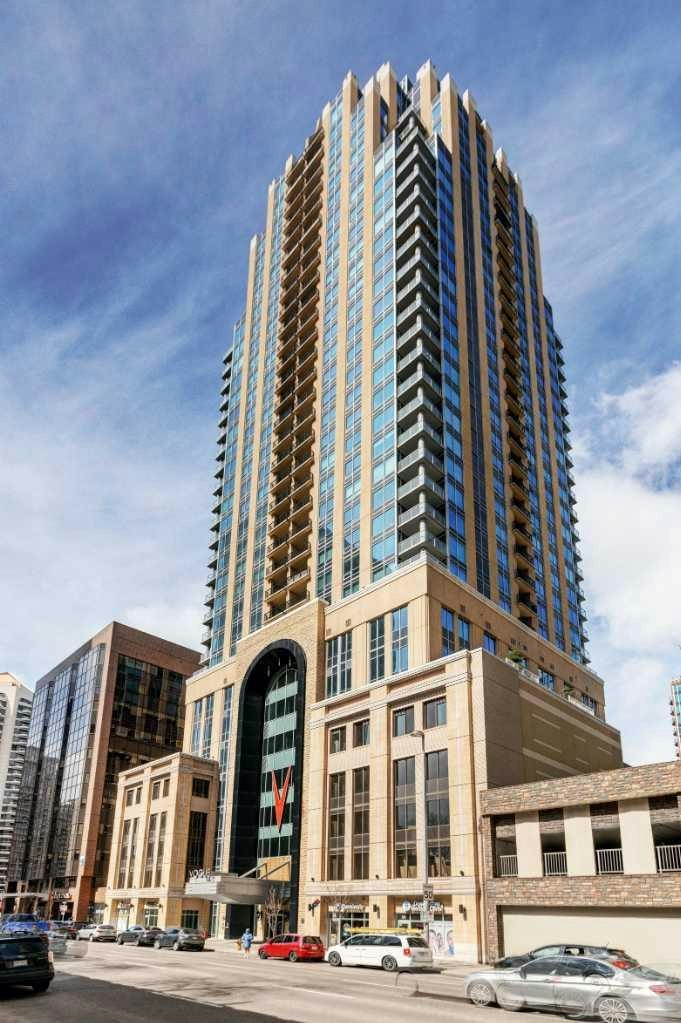 2108-930 6 Avenue SW, Calgary, AB, T2P 1J3